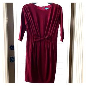 Brick red 3/4 sleeve dress with bow accent